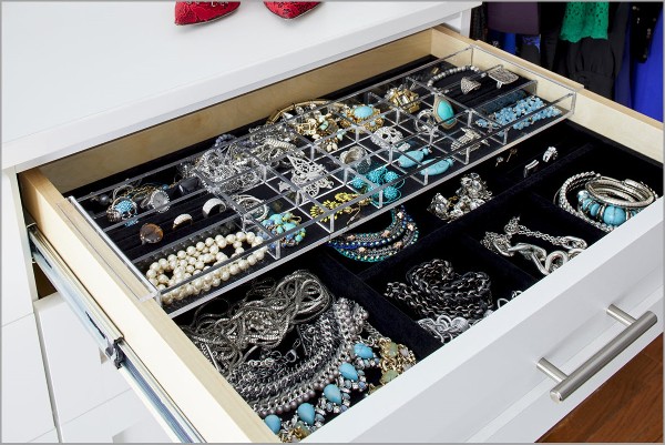 Custom drawers to organize jewelry