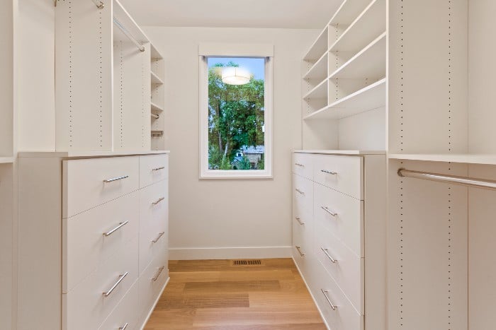 Walk-in closet design